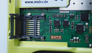 Micro SD Karte: Öffnen der Halterung